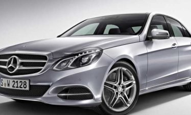 MERCEDES-BENZ E 200 o similar – desde 250 US$/día
